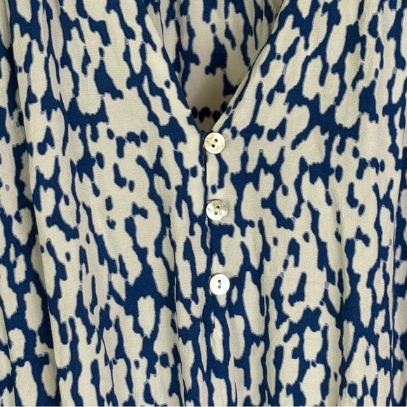 Rails Zana Smocked Long Sleeve Mini Dress Size XS Cobalt Static Leopard Print - Picture 4 of 12